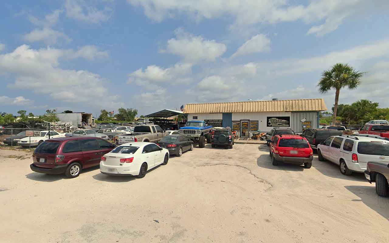 Gulf Coast Auto Salvage Inc at 2851 Avenue of the Americas, Englewood, FL 34224