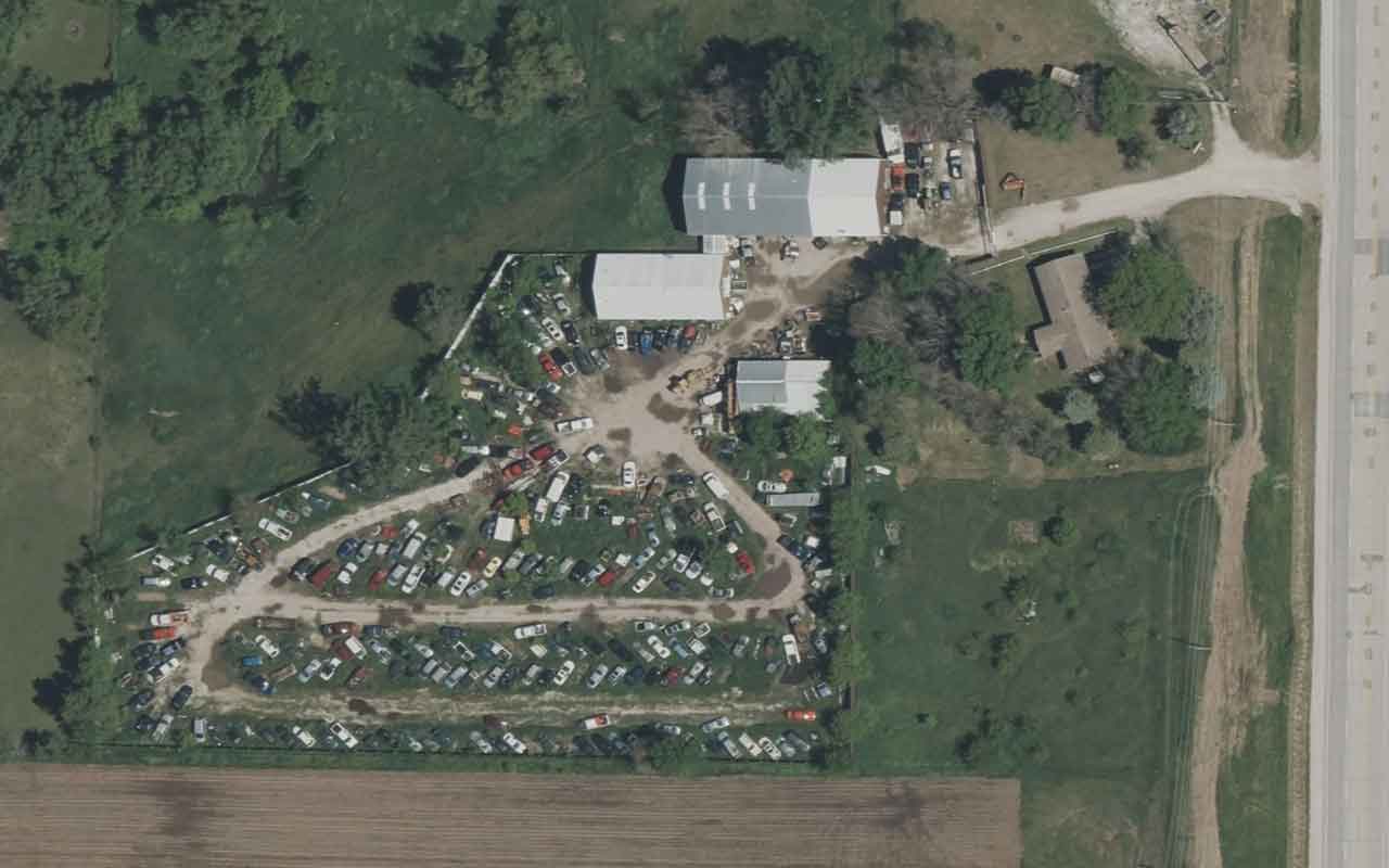 Delp Auto & Truck at 1619 Lainson Ave, Fort Dodge, IA 50501